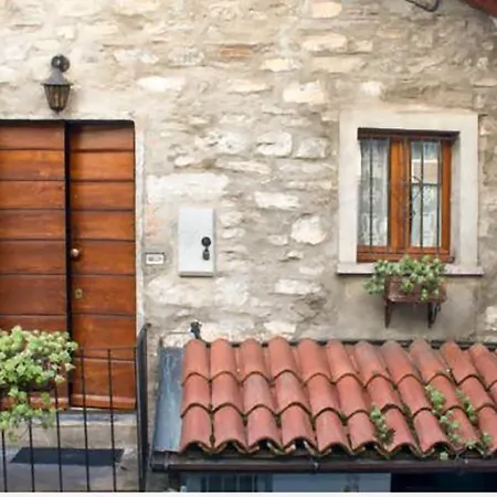 Il Borgo Sul Lago *